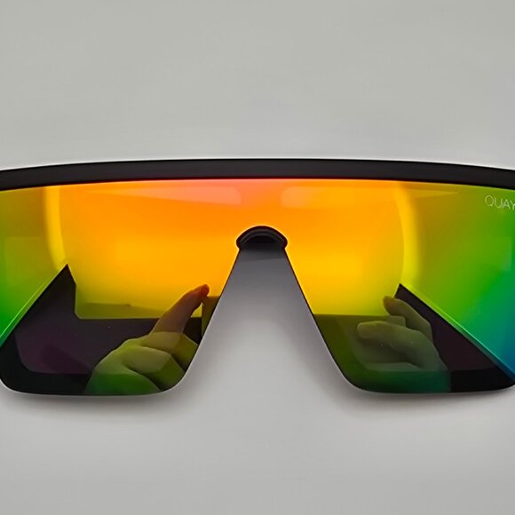 Quay Australia Hindsight Matte Black Rubber Frame Rainbow Lens Shield Sunglasses - Picture 14 of 16